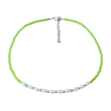 Load image into Gallery viewer, pearls green choker
